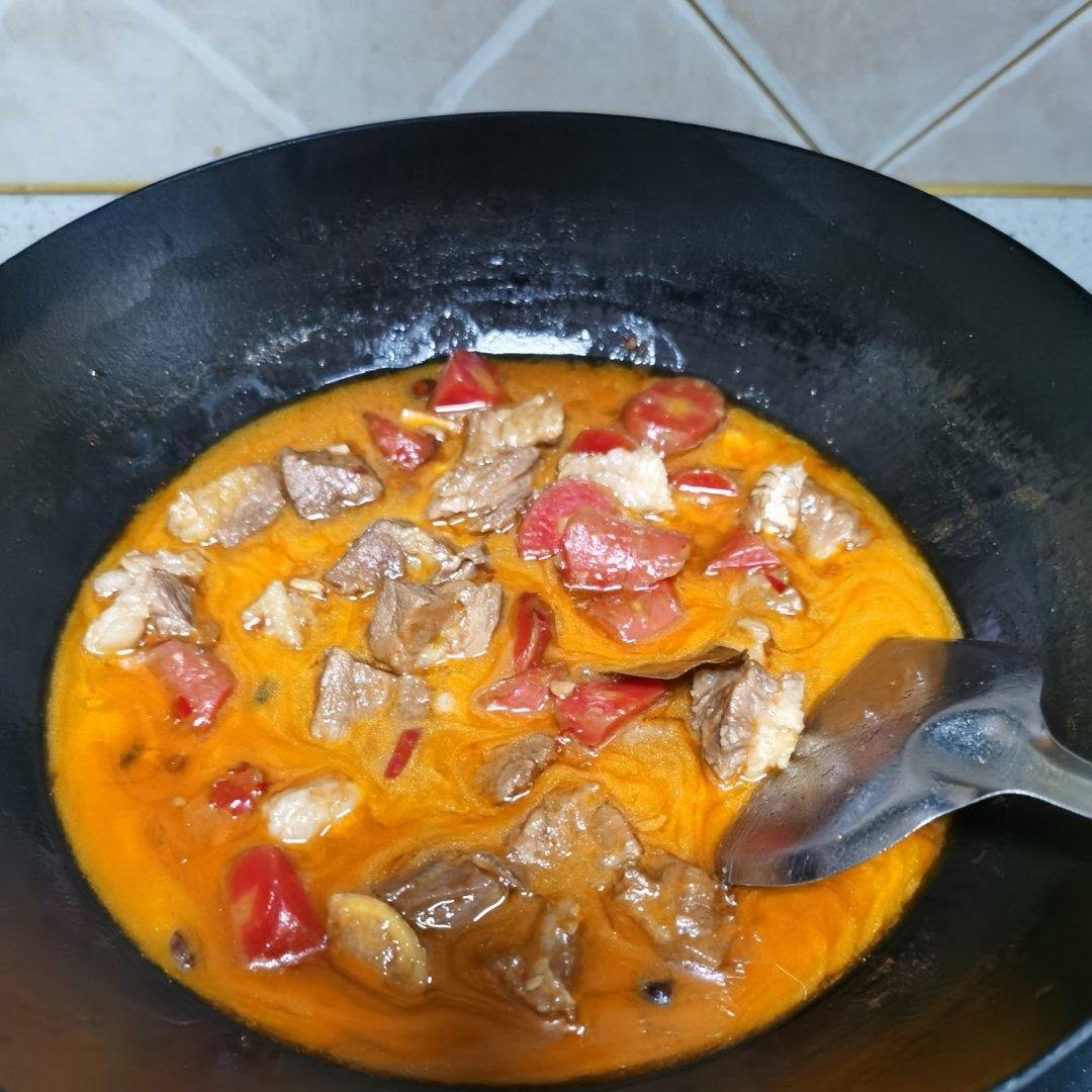 番茄土豆炖牛腩