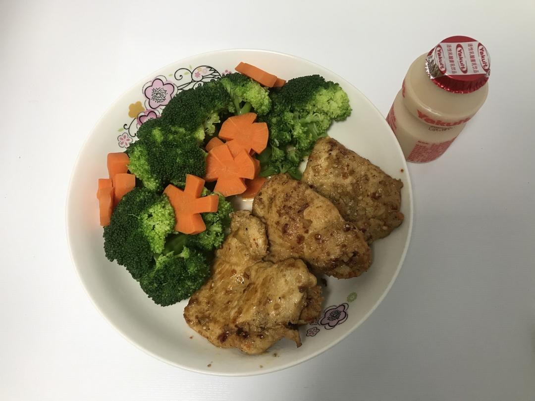 【嫩煎鸡胸肉】