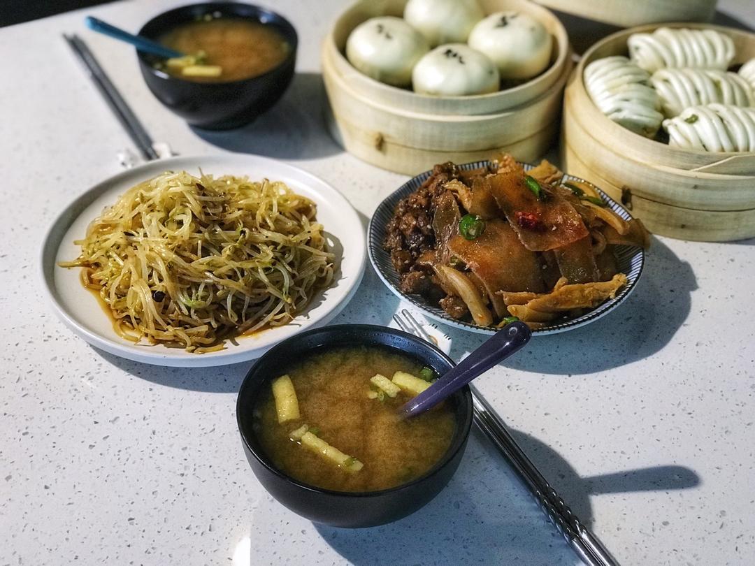 餐LU
