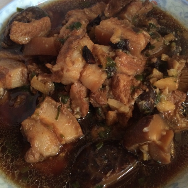简易版电饭煲卤肉