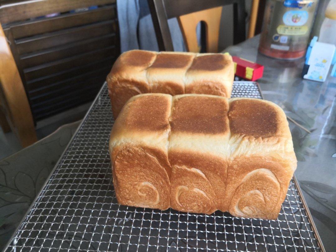 好吃到犯规的网红「生吐司」