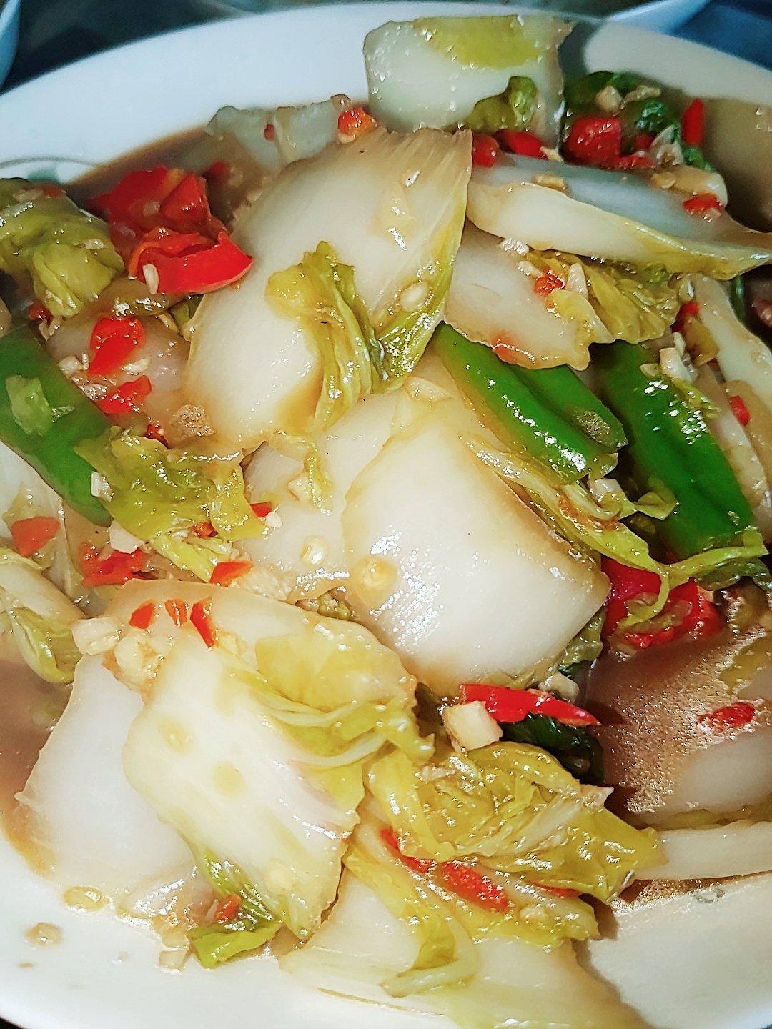 厨师长教你：“酸辣大白菜”的家常做法，酸辣又开胃，收藏了