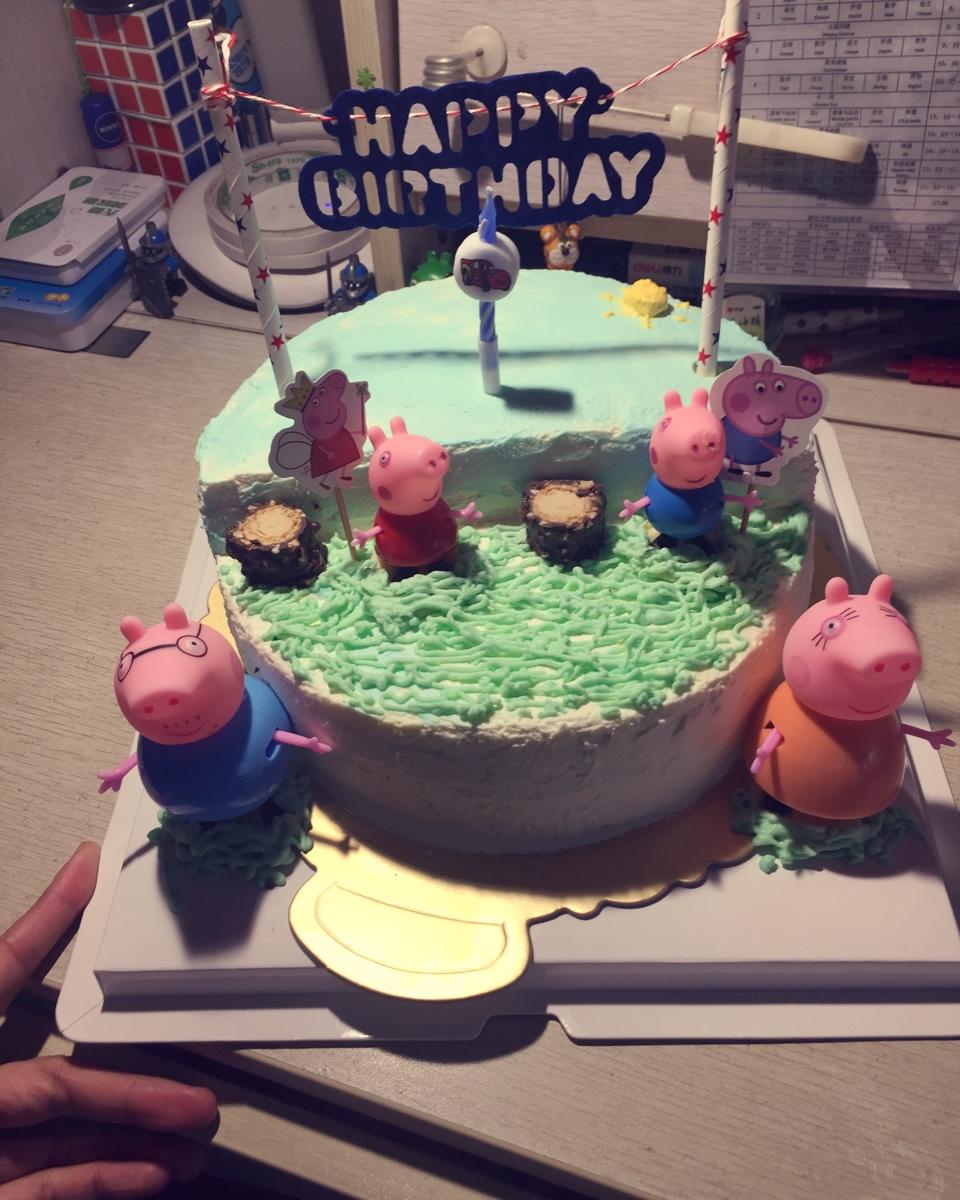 小猪佩奇场景蛋糕