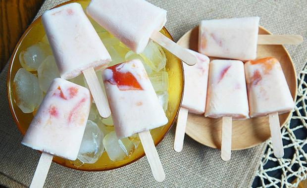 【BB的冰糕方子】油桃酸奶冰糕——在还有油桃的时候，猛吃啊！的做法