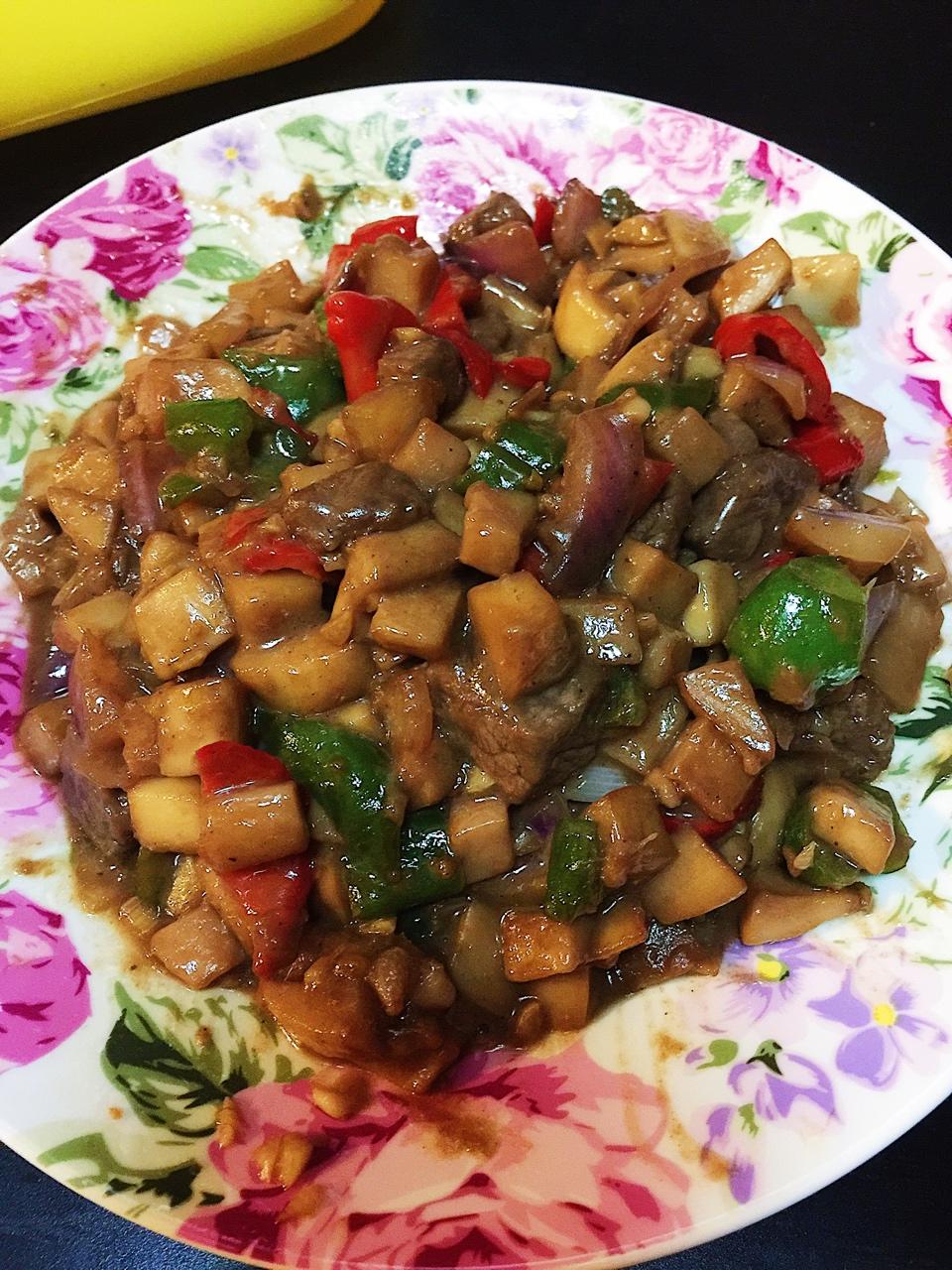 家常菜~杏鲍菇烧牛肉粒