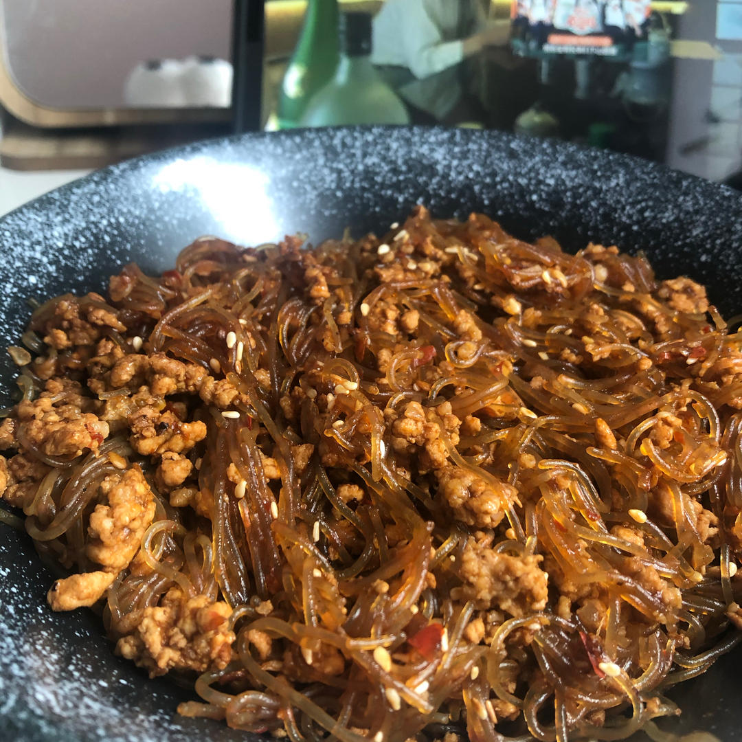 蚂蚁上树