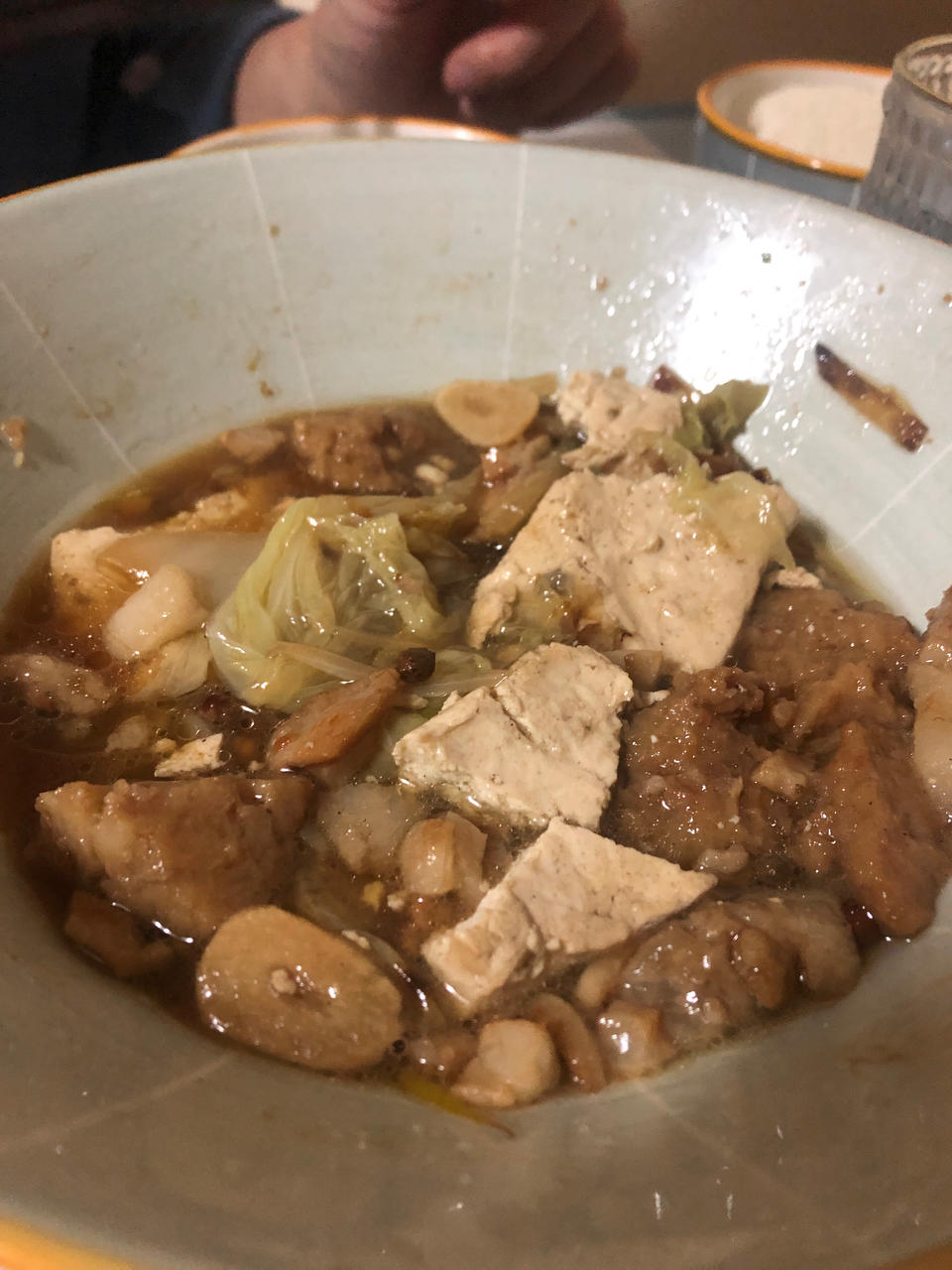 家常白菜炖粉条加豆腐泡
