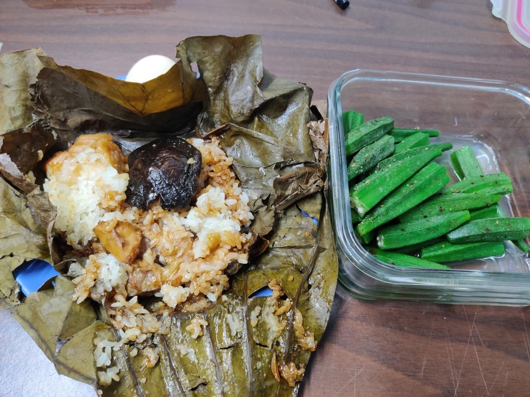 荷香鲍鱼糯米鸡