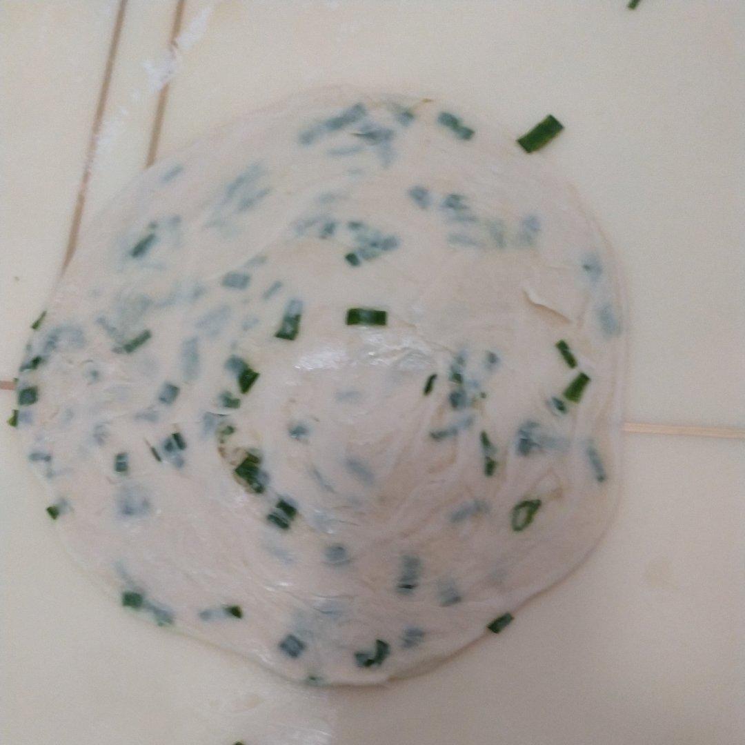 家常葱油饼 柔软多层 凉了也不硬 附细节视频详解