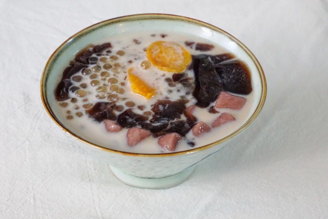 椰汁西米芋圆