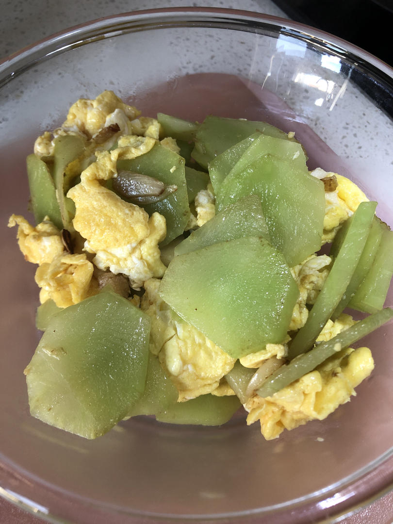 莴笋炒鸡蛋
