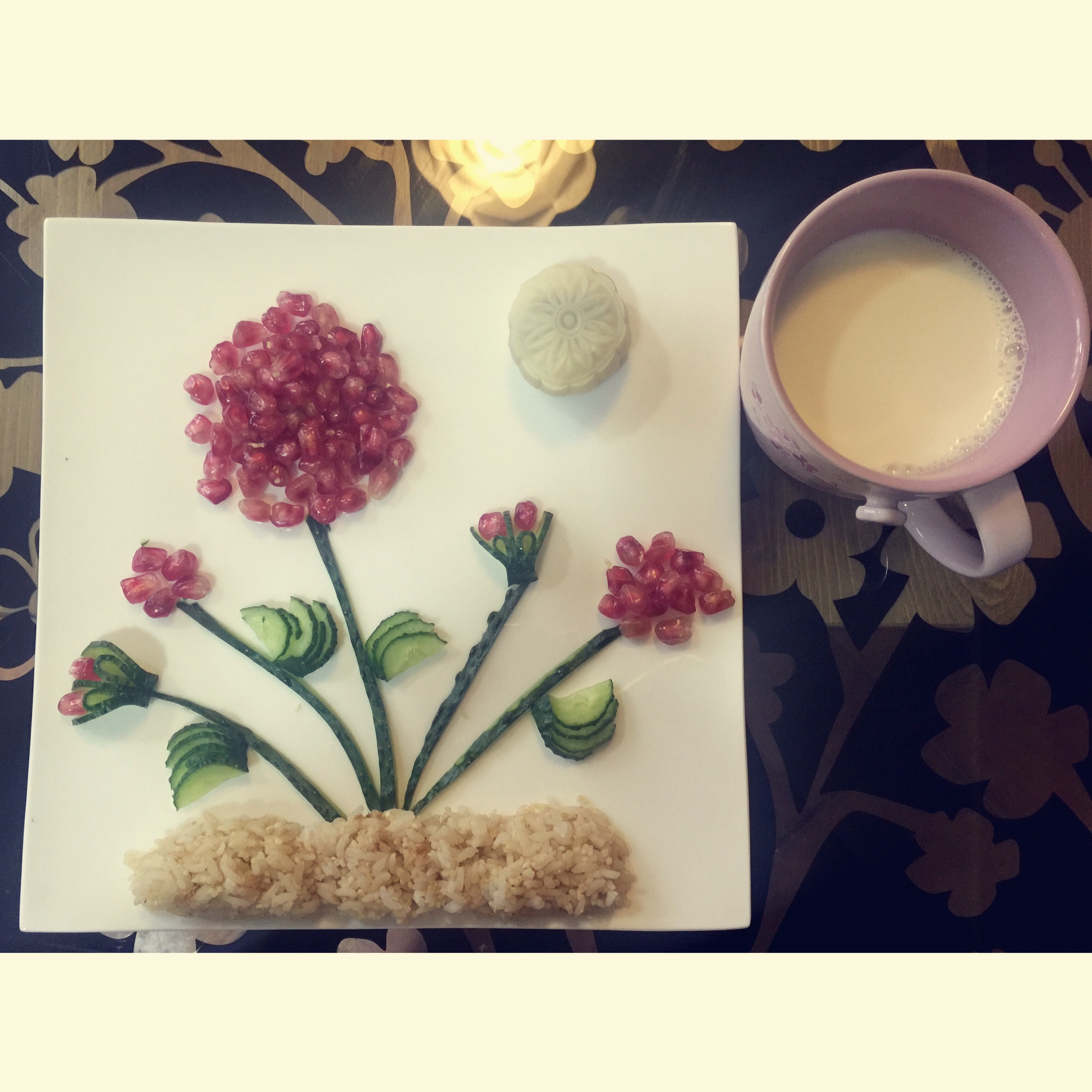 肉松饭团石榴花