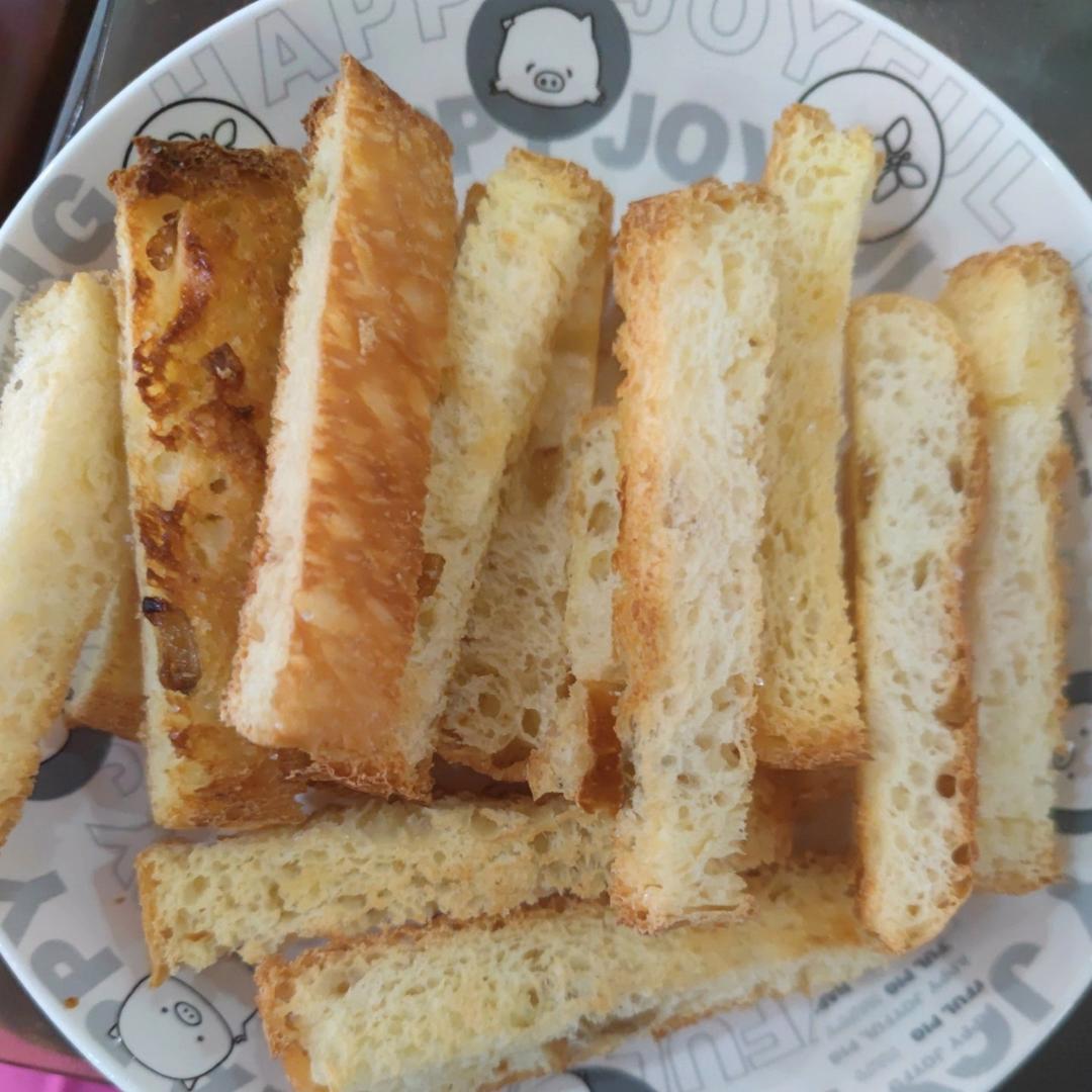 香脆面包干消耗吐司（简单方便小朋友零食）