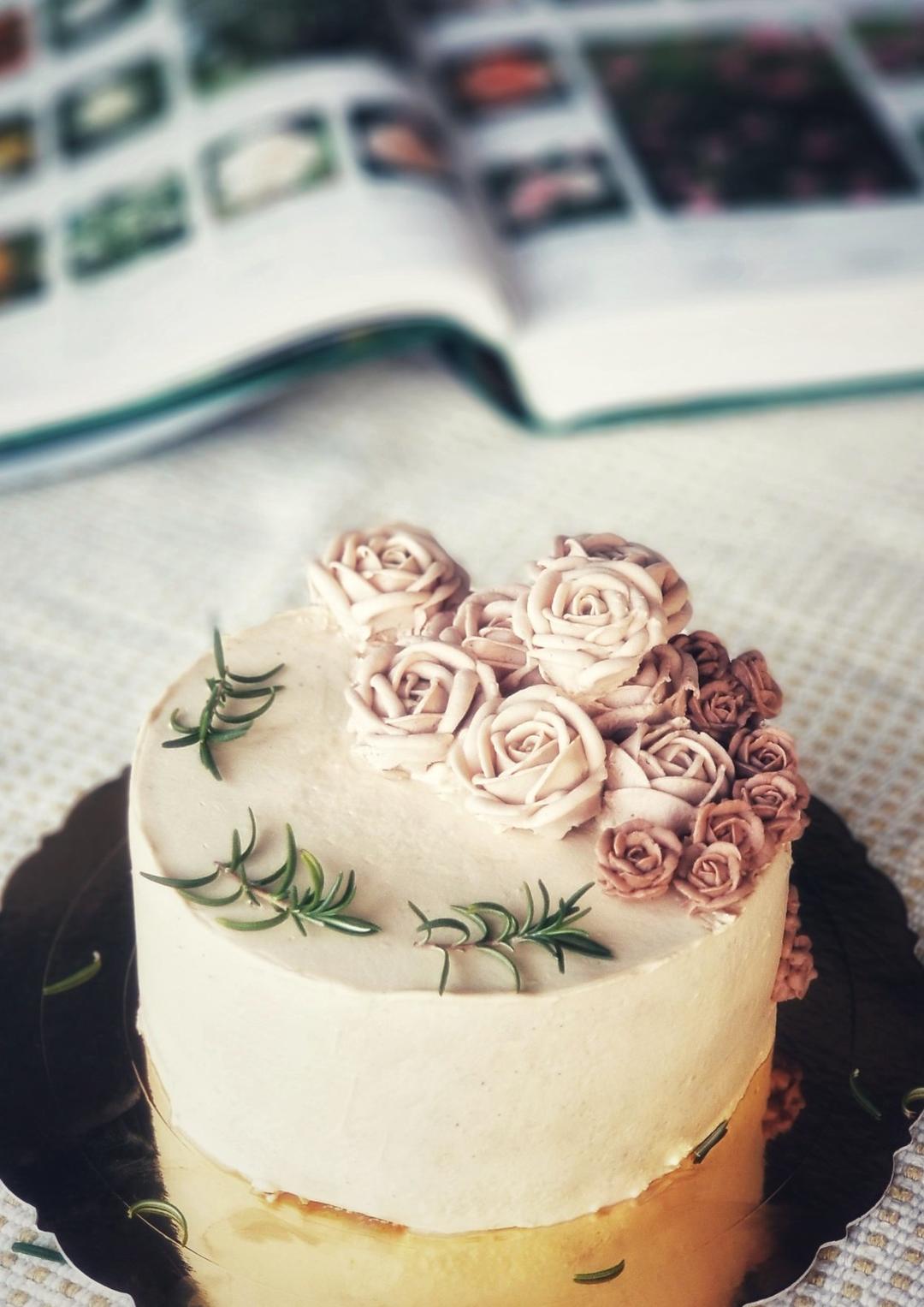 焦糖海盐生日蛋糕