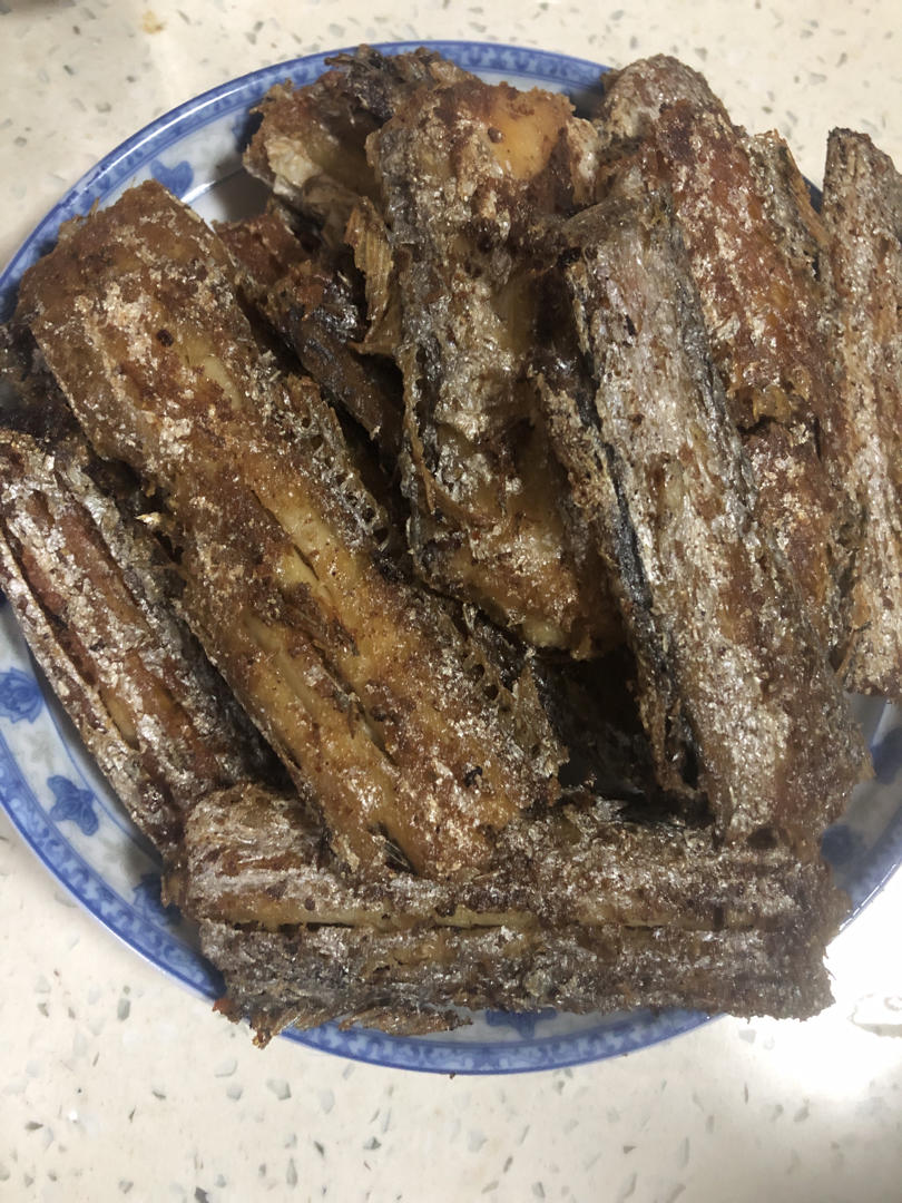 香煎带鱼（不裹粉不易烂的技巧）