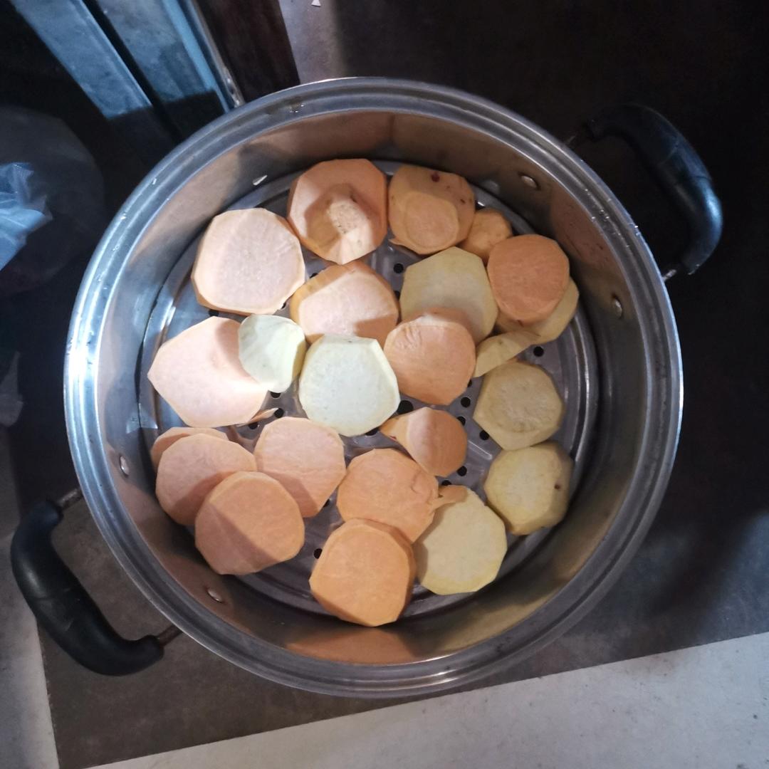 红薯饼（俗称地瓜饼）