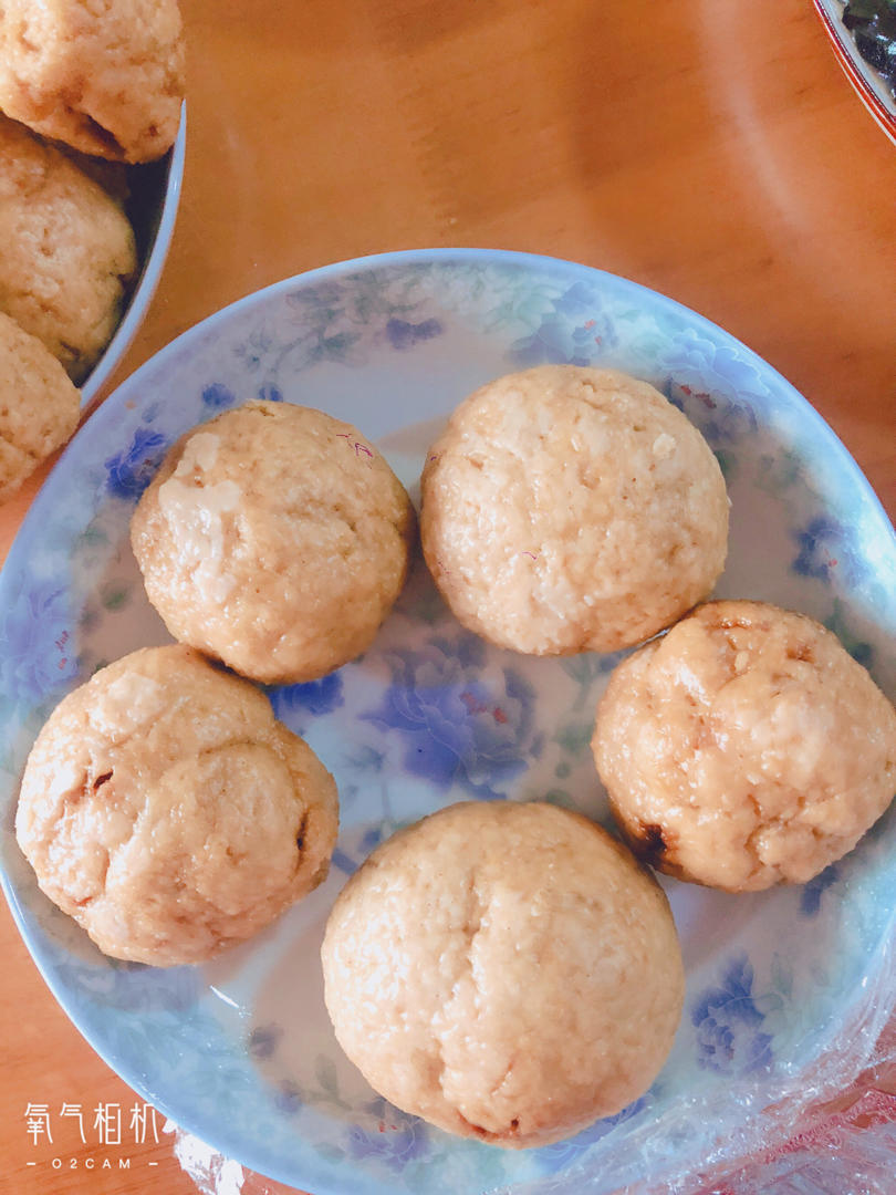 超多燕麦，超多红枣，超好吃的——燕麦红枣馒头
   消耗燕麦红枣良方！！！