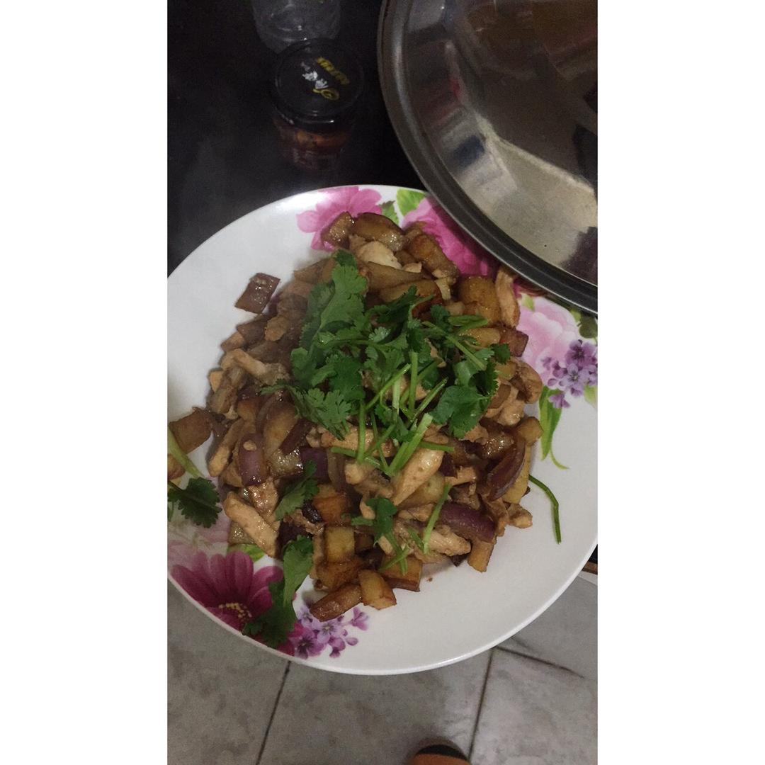 一道怎么做都好吃的干煎土豆鸡丁（红烧，咖喱，椒盐，孜然）