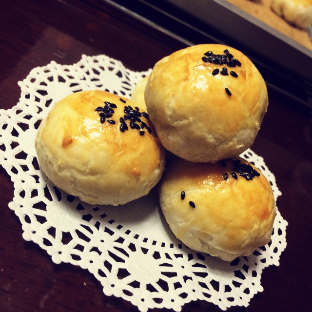 豆沙蛋黄酥