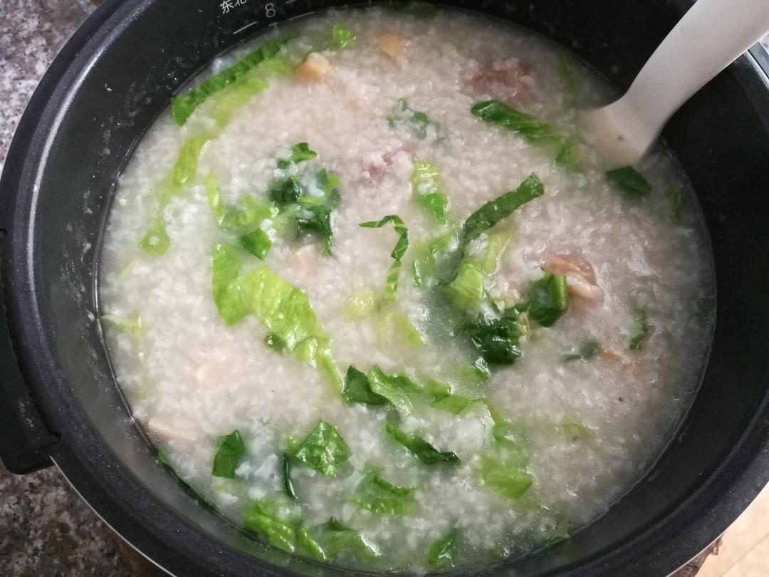 菱酱君做的排骨粥