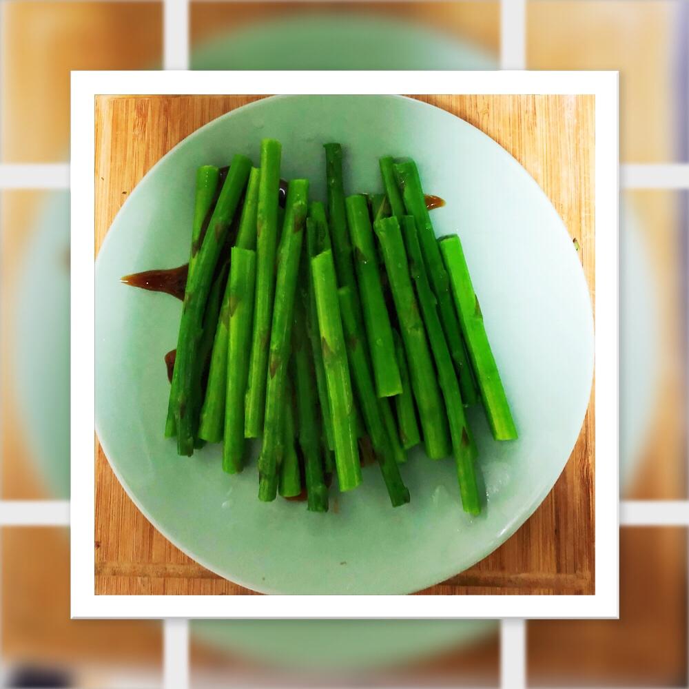 白灼芦笋