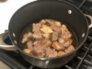 土豆炖牛肉的做法 步骤5