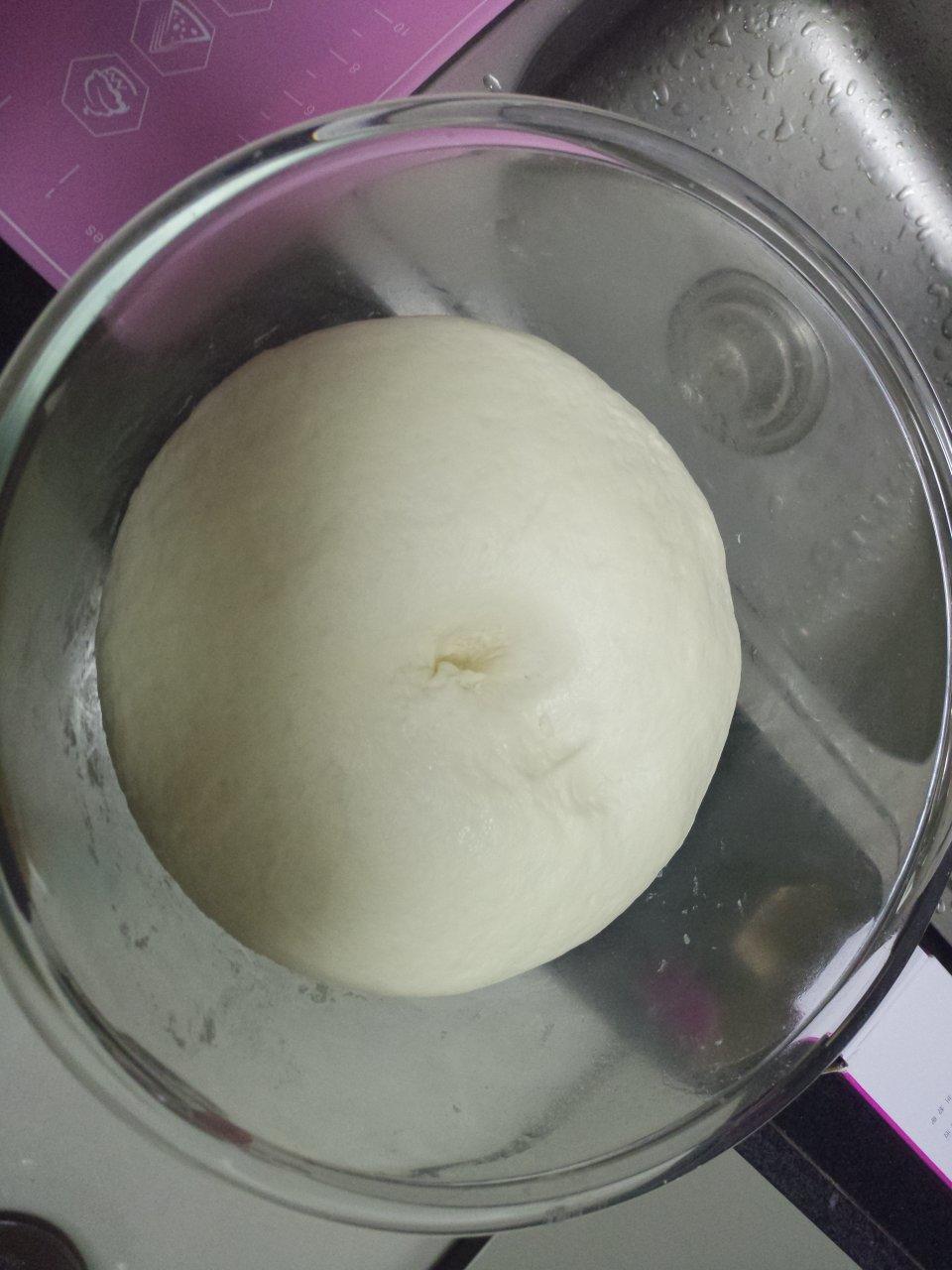 怀旧版食堂冰糖肥肉大包子