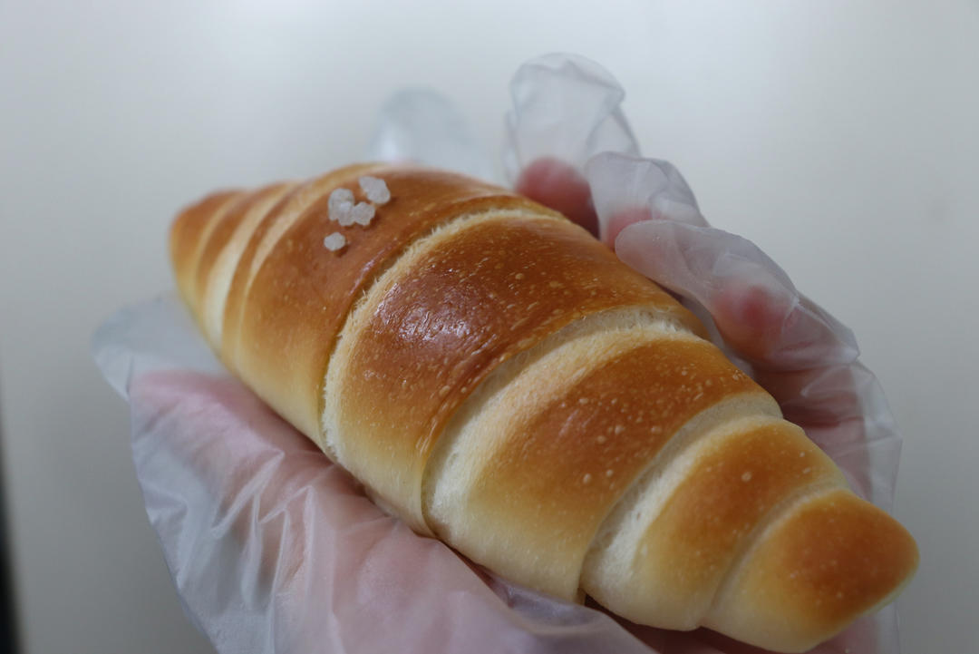 一出炉就会卖空的面包，又香又脆又软，味道真绝了