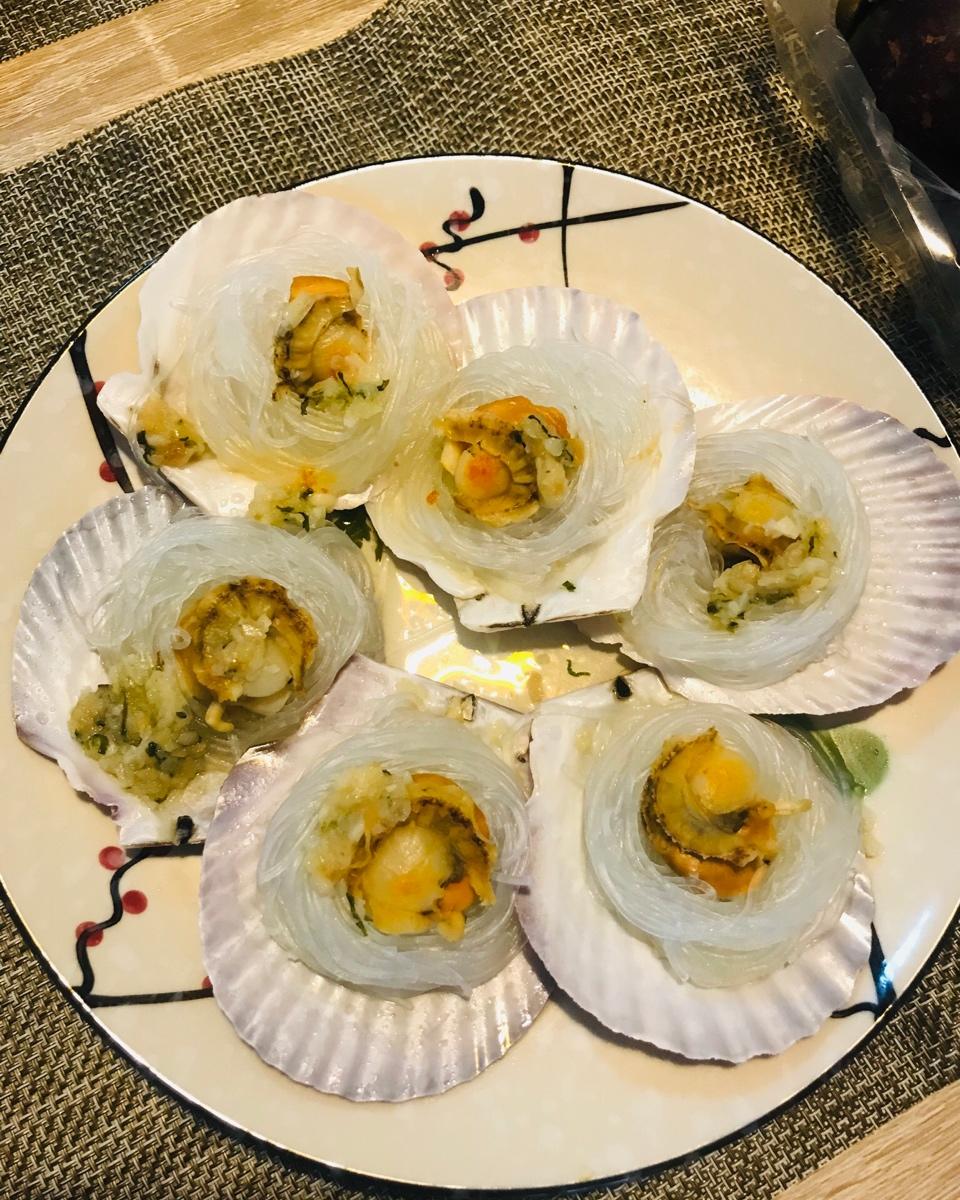 蒜蓉粉丝蒸扇贝