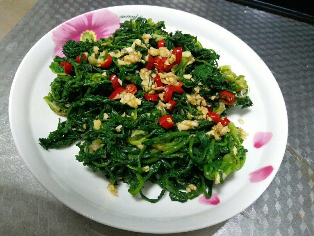 凉拌荠菜