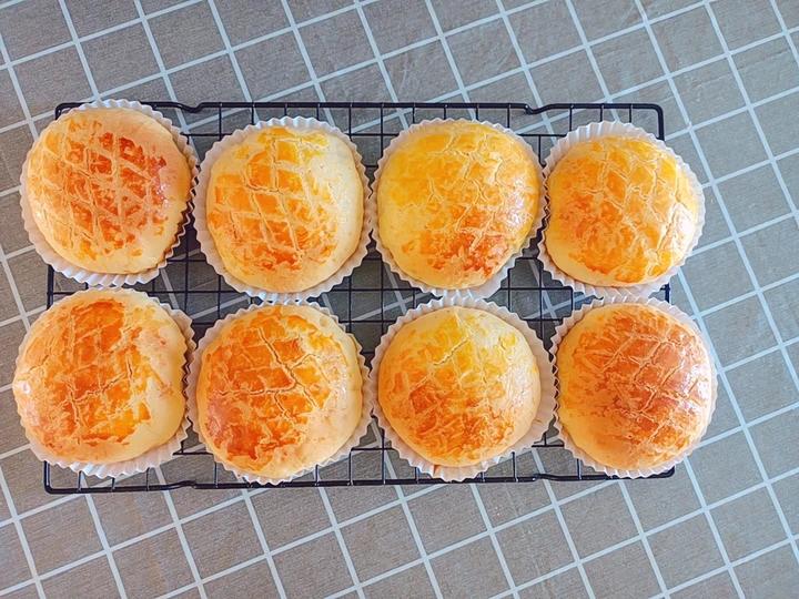 好吃到炸裂的港式菠萝包（附带制作酥皮的小视频）