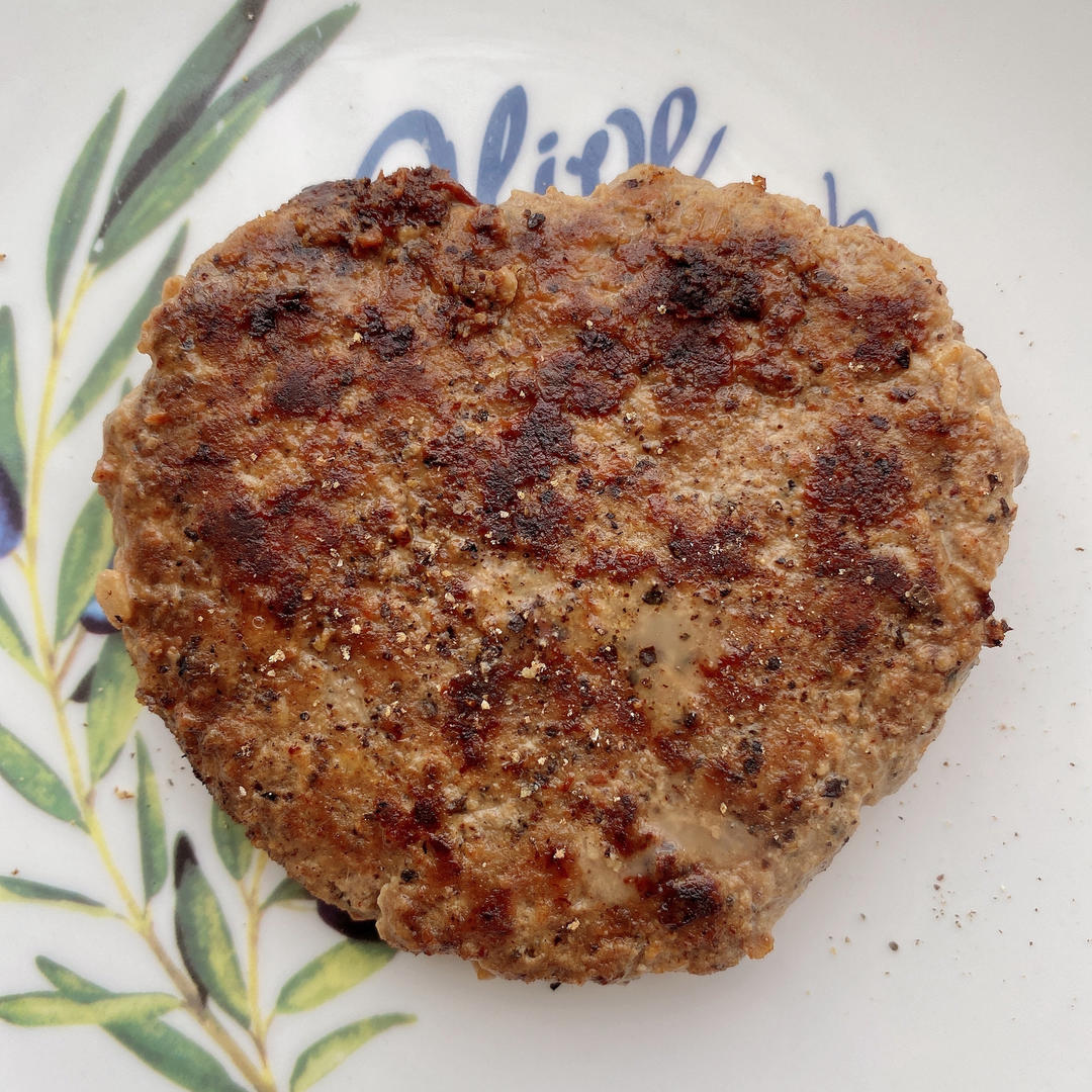 汉堡的牛肉馅