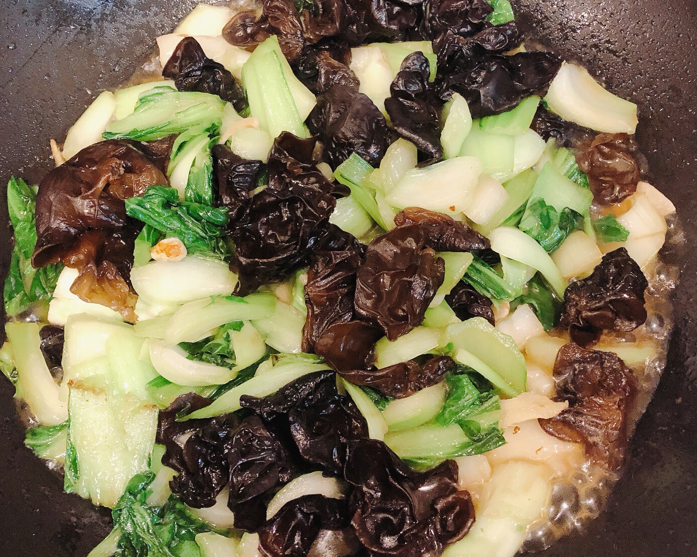 低卡路里🥗木耳炒青菜的做法