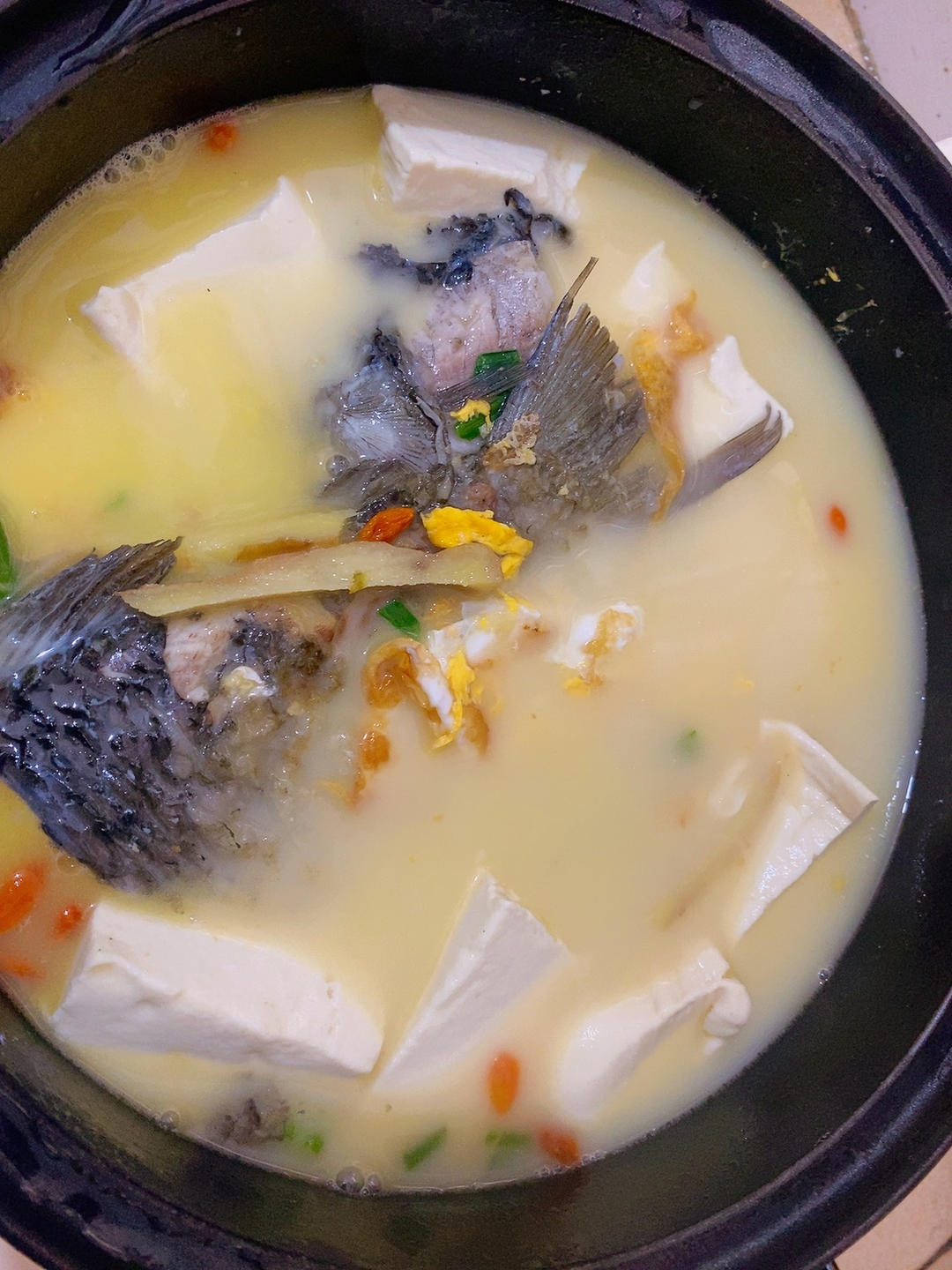 鲫鱼豆腐汤