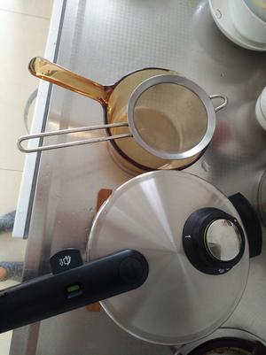 高压锅苹果汁的做法 步骤2