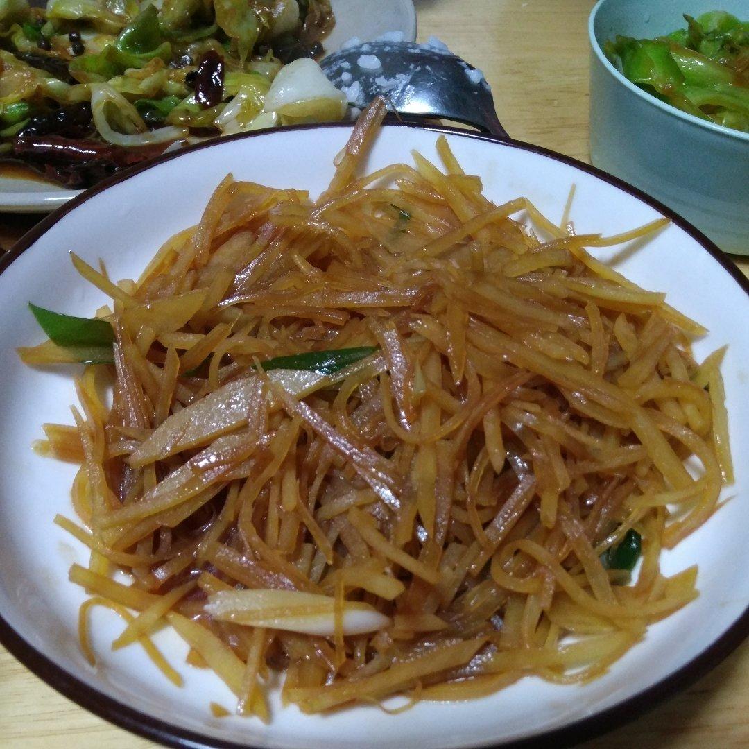 在家也能做出馆子味儿的醋溜/炝炒/酸辣土豆丝（就是那道看似简单，实则步步玄机的土豆丝）