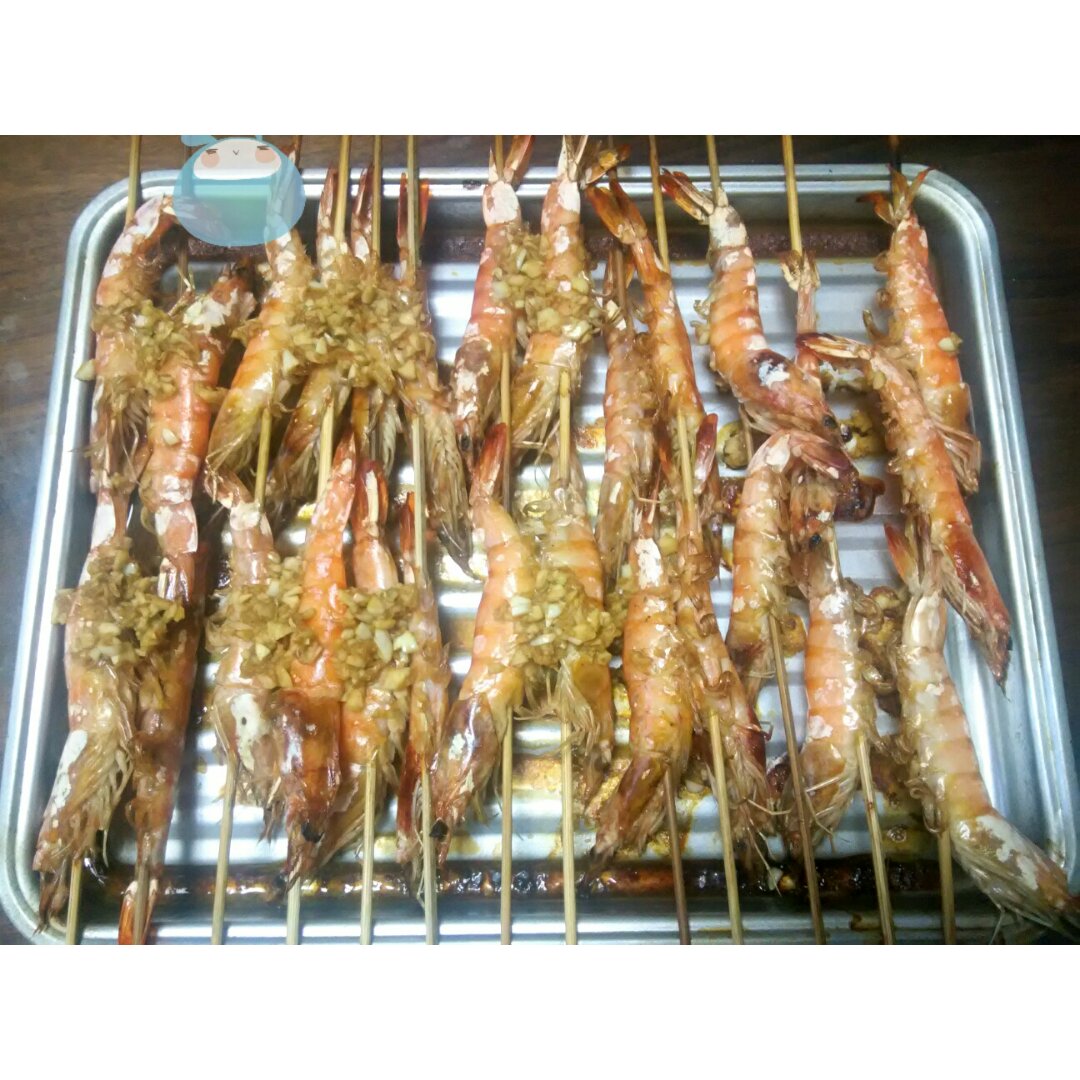 让你忍不住想吮指的——黑椒烤虾串
