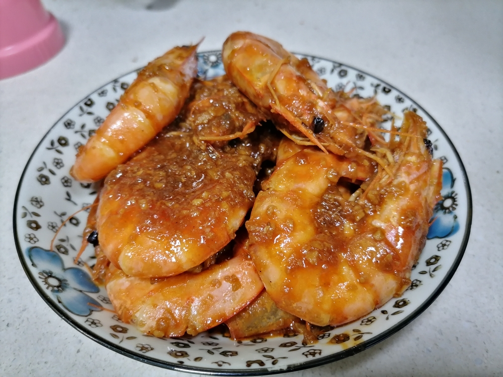 蒜香油焖大虾