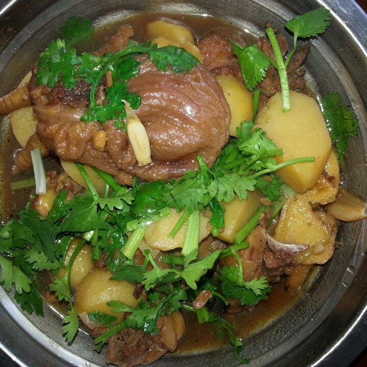 土鸡烧土豆