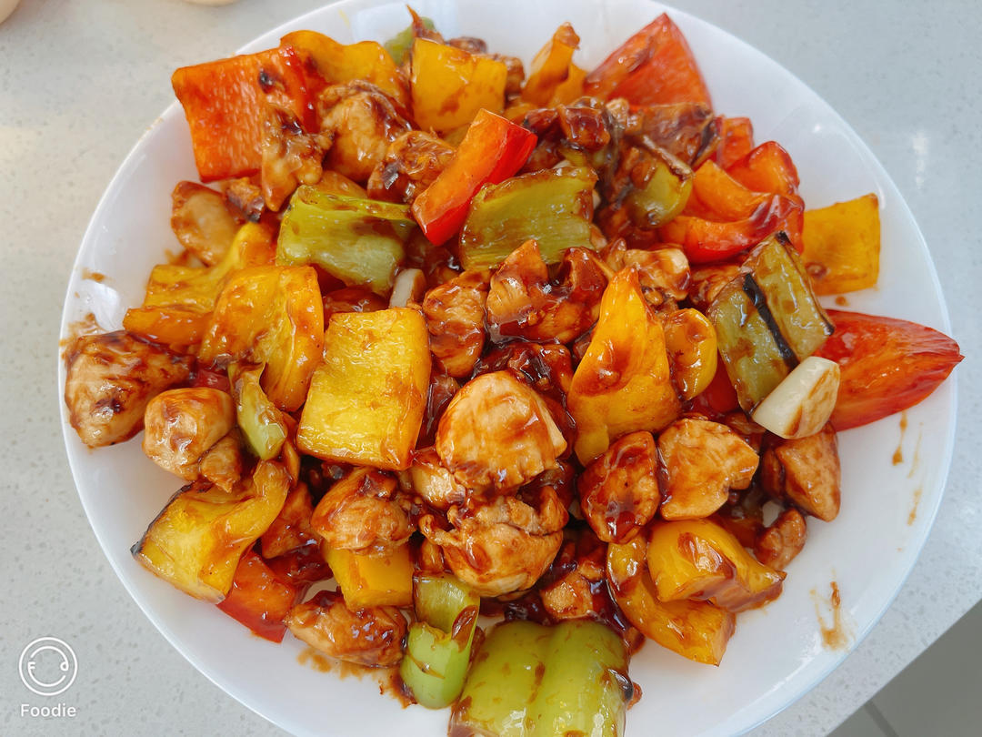 补维c的大菜-五彩缤纷彩椒青椒炒鸡腿肉