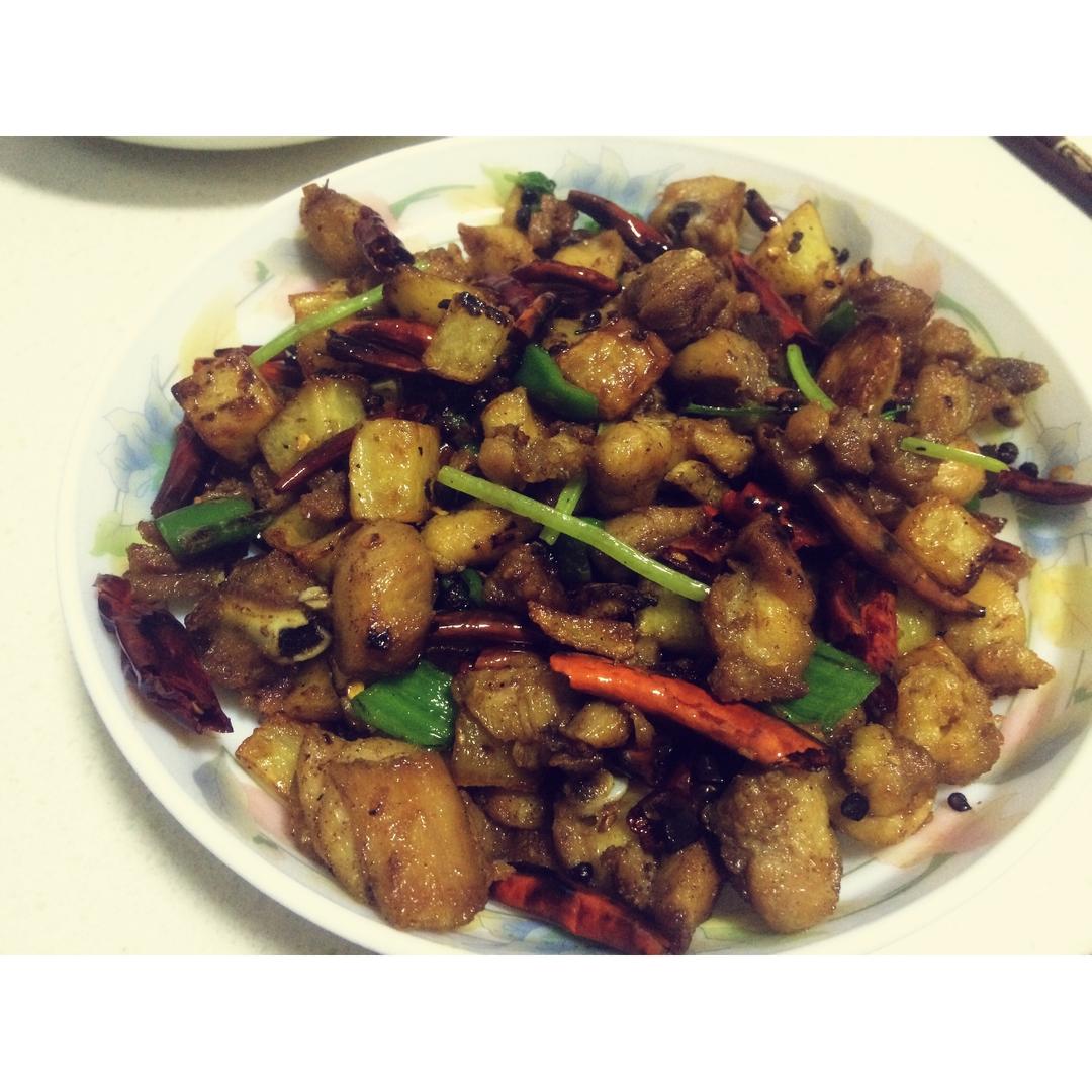 【辣子鸡】