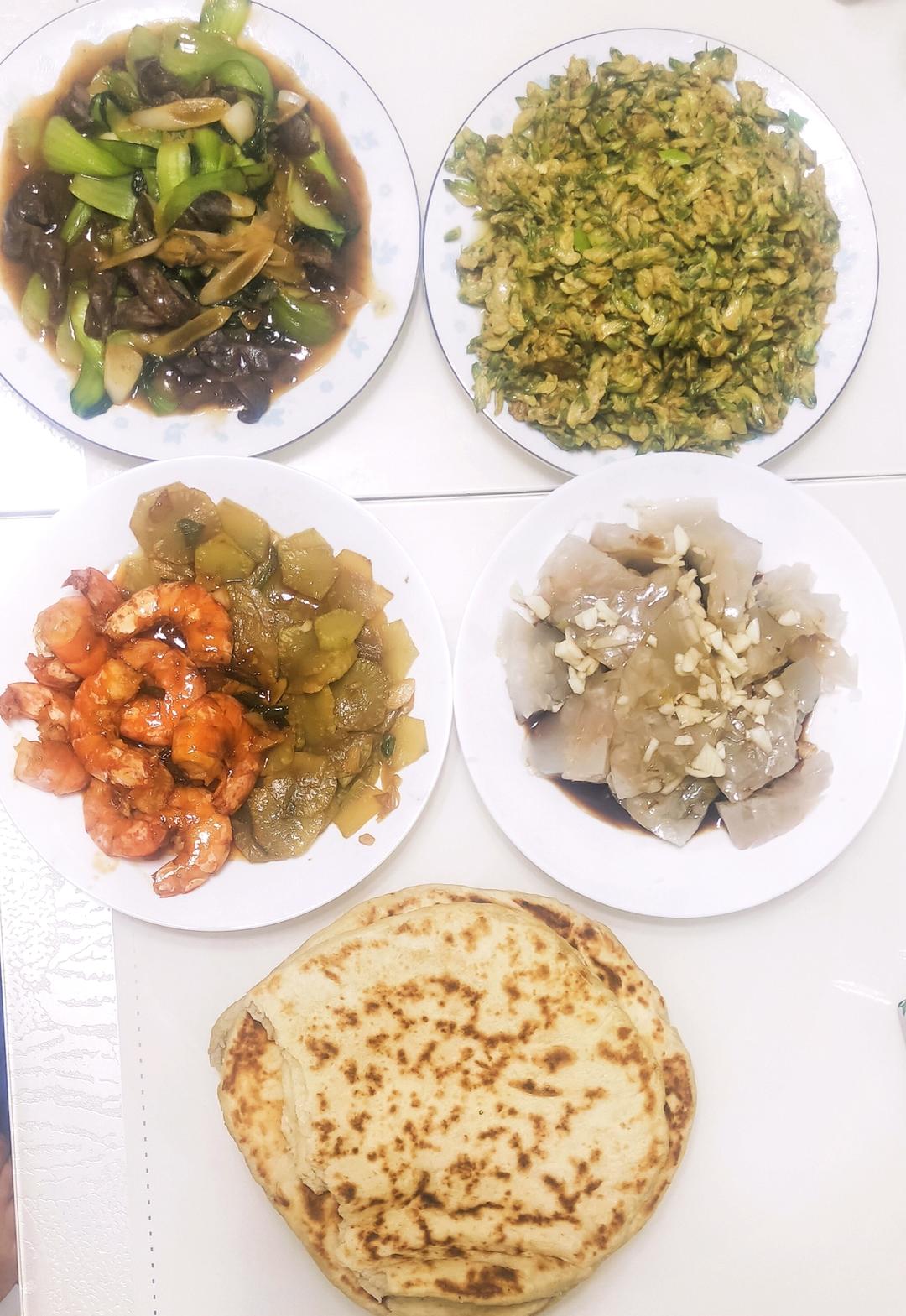 美味树上菜，槐花炒鸡蛋。附两种槐花保存方法。