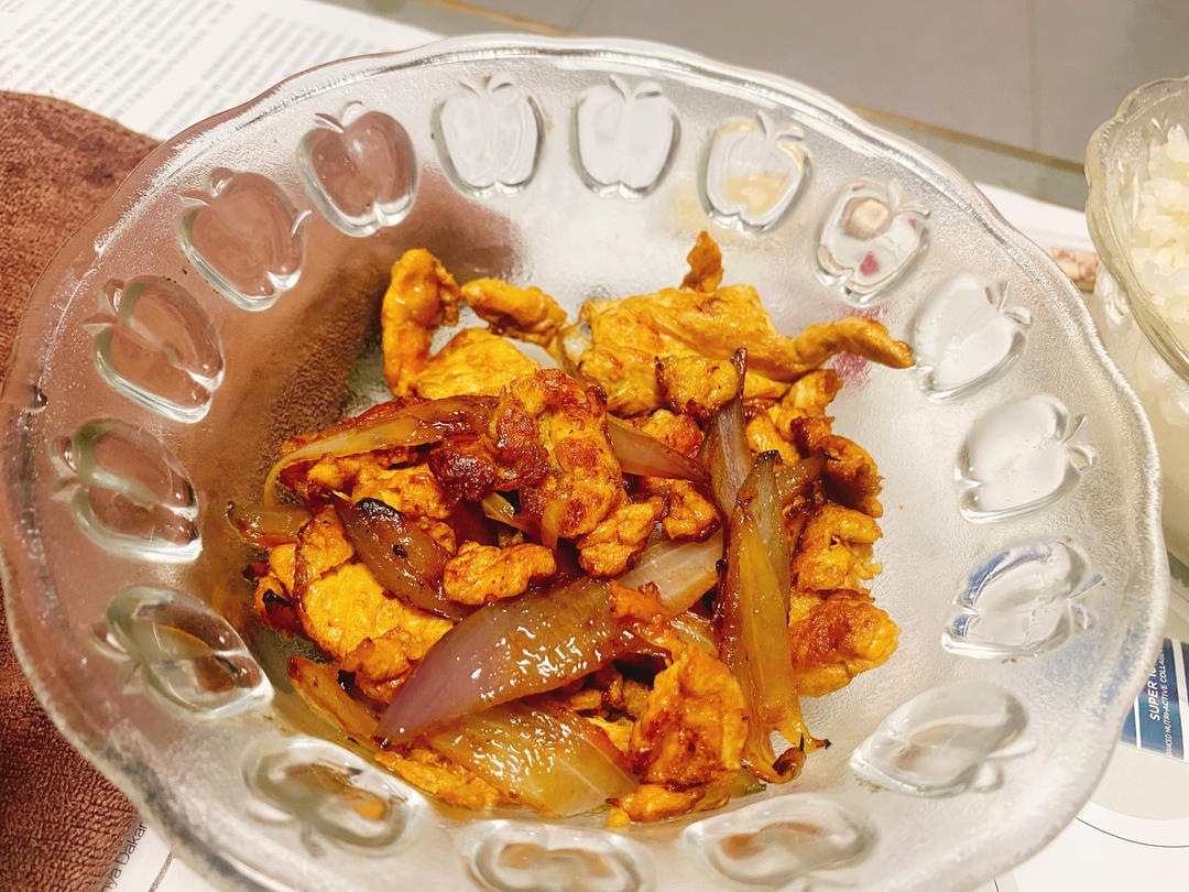 降压防癌的好食材  洋葱炒鸡蛋