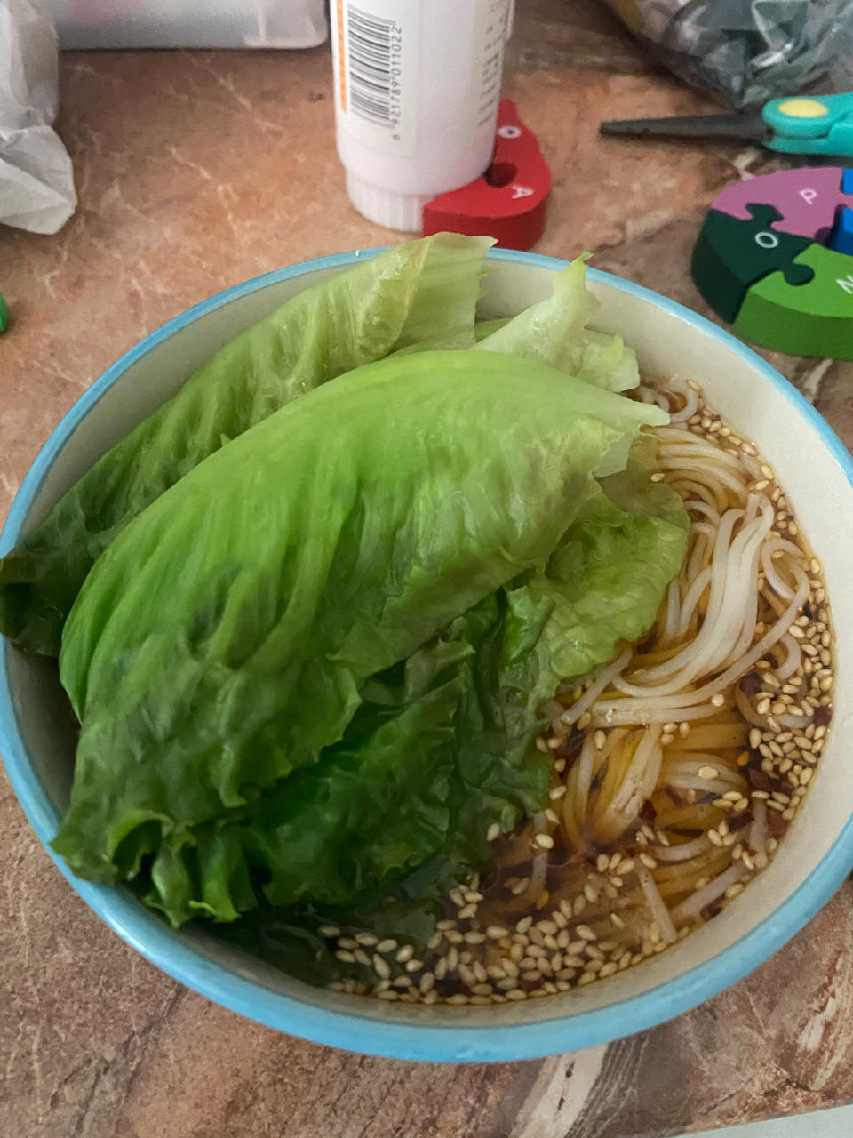 直击灵魂的懒人开胃面条 ｜ 酸汤面