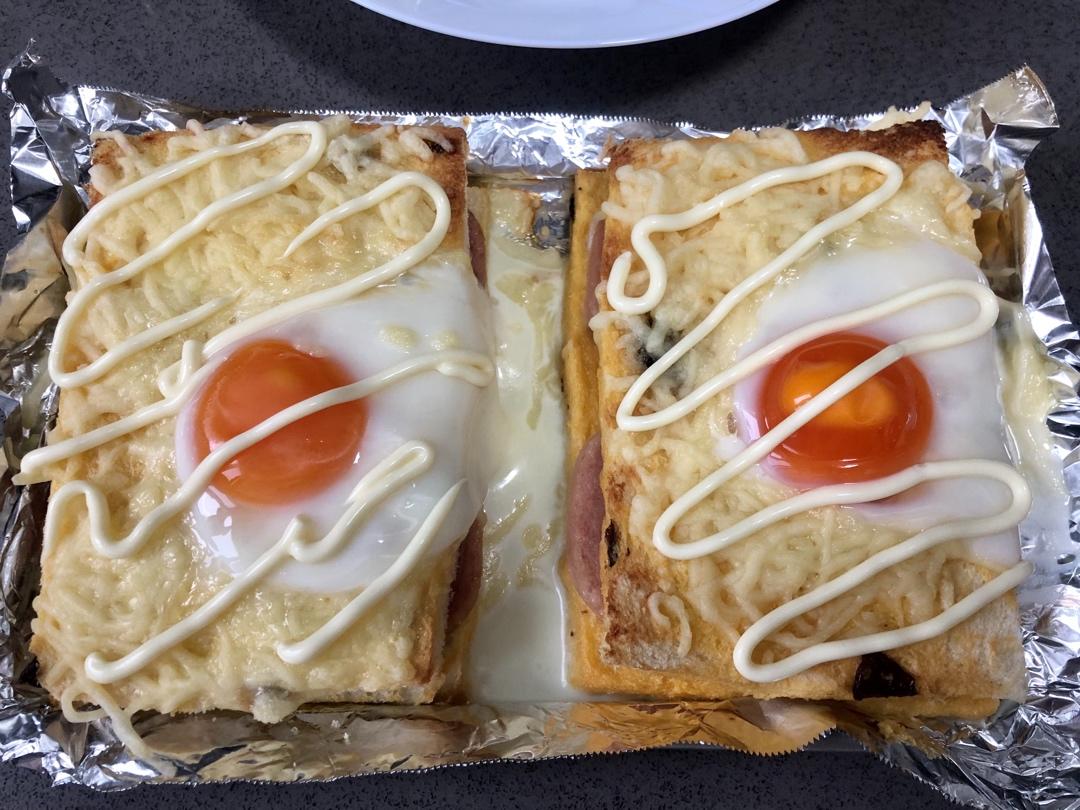 芝士鸡蛋火腿烤吐司片