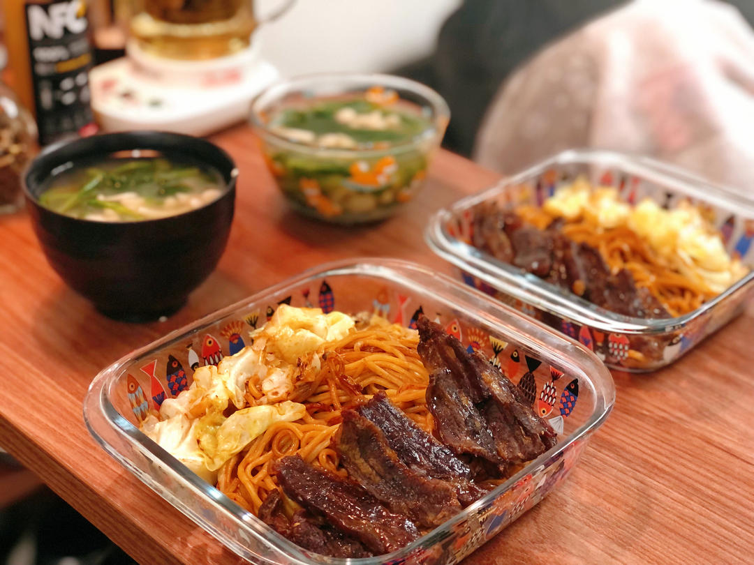 8块钱搞定【日式炒面】，有肉有菜，香到没边！