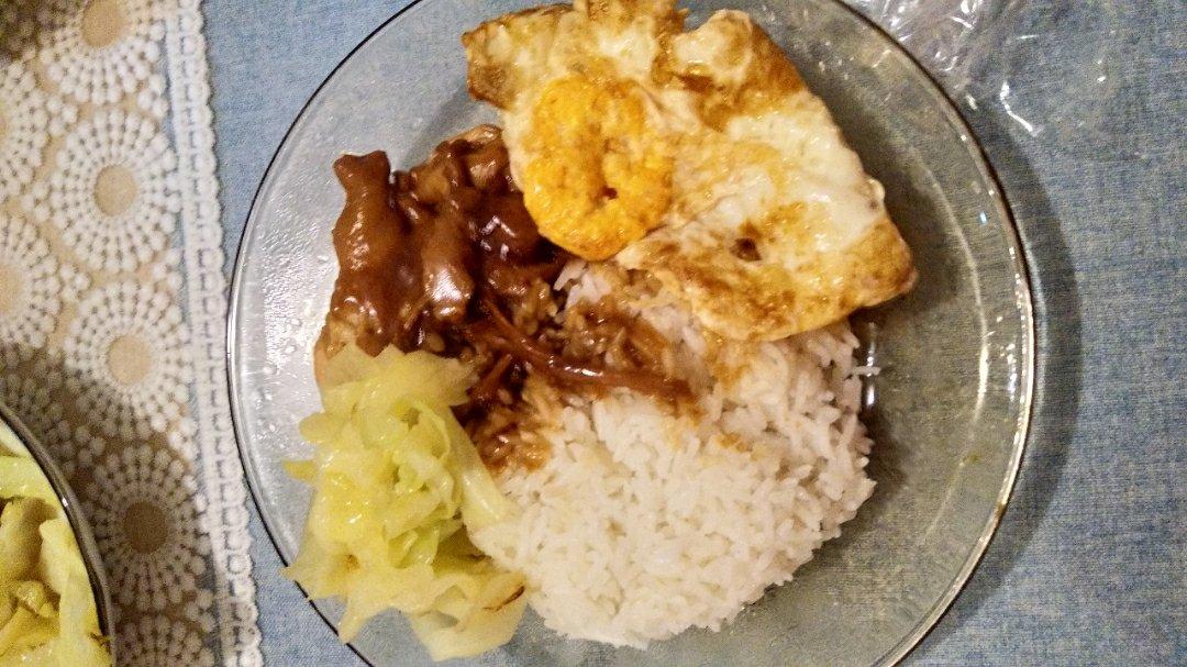 简单的香煎鸡腿盖浇饭