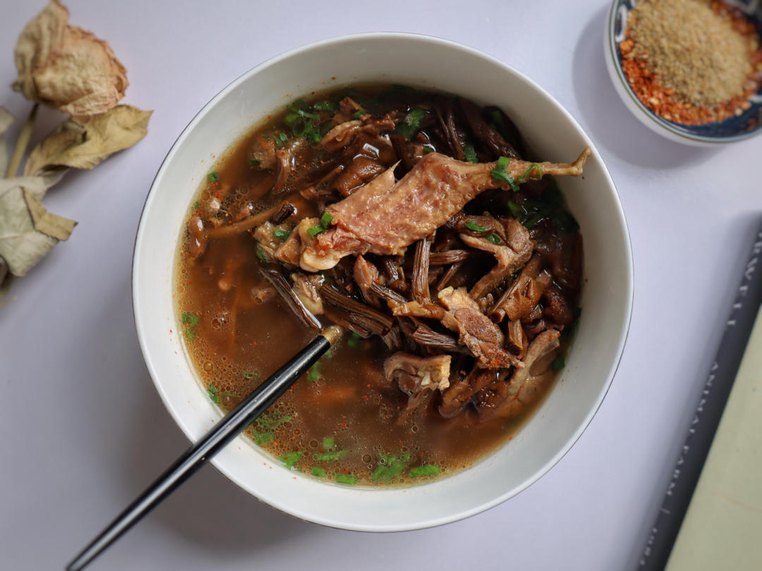 茶树菇老鸭汤