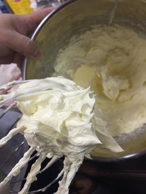 ［UKOEO高比克风炉］黄油原味小花曲奇的做法 步骤8
