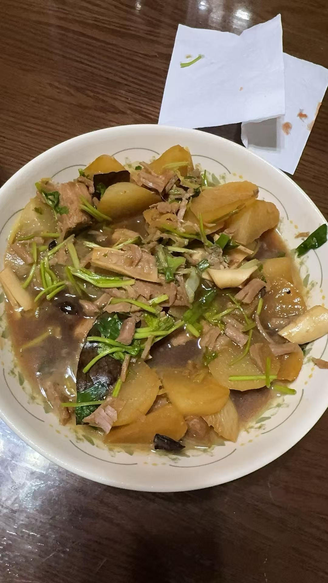 萝卜炖牛肉